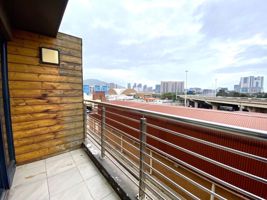 2 Bedroom Property for Sale in Zonnebloem Western Cape